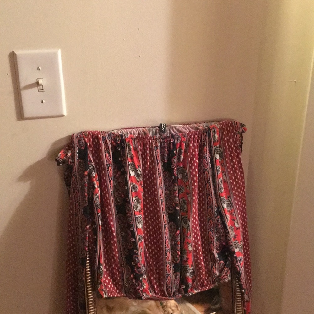 Open shoulder boho top!